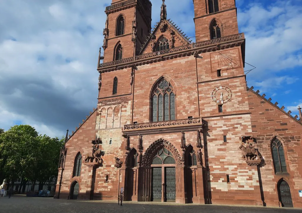 Florian’s Reisemosaik – Auf Flüstertour in der Stadt der Medizin nach Basel reisen - Erlebnis Städtereise