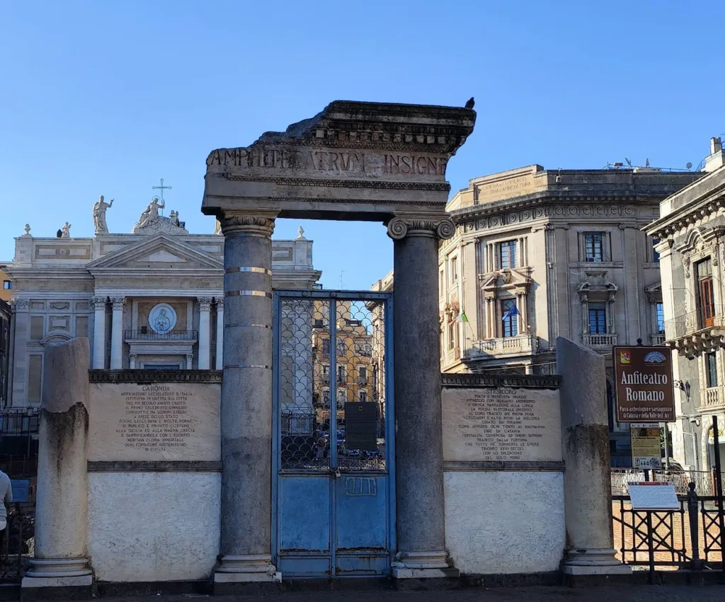 Florians Reisemosaik-Catania - Die schwarze Stadt im Schatten des Feuers