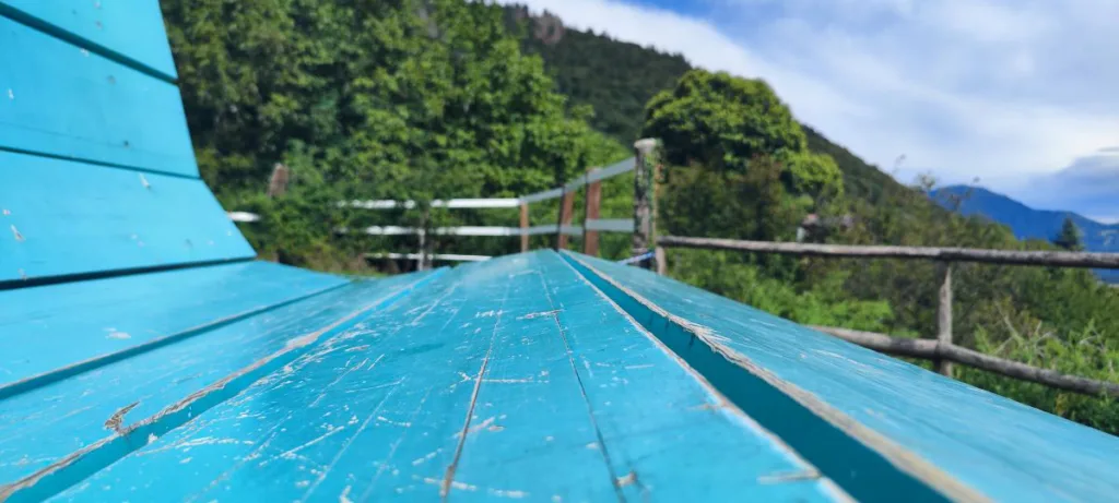 Florians Reise – Mosaik – Sitzplätze mit Weitblick – Auf den Spuren der Pachine Giganti / Big Bench Community Project