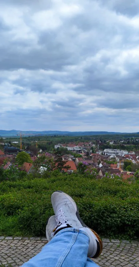 Florians Reise – Mosaik – Sitzplätze mit Weitblick – Auf den Spuren der Pachine Giganti / Big Bench Community Project