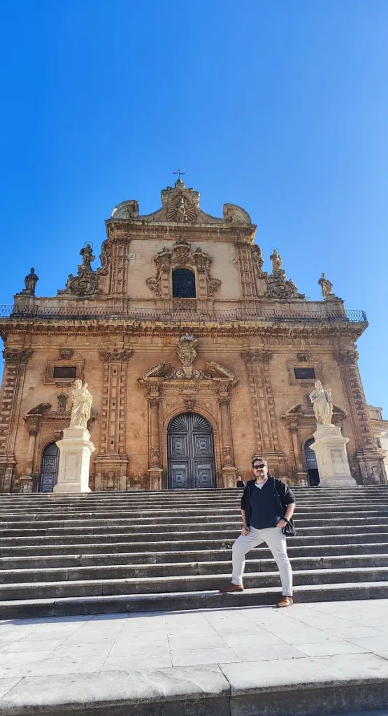 Modica und seine versteckten UNESCO Welterbe Schätze auf Sizilien in Italien Schokolade und die Marina di Modica