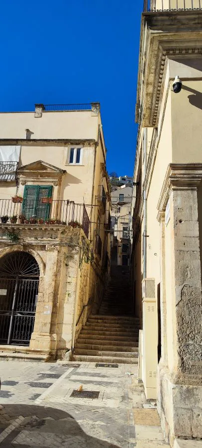 Modica und seine versteckten UNESCO Welterbe Schätze auf Sizilien in Italien Schokolade und die Marina di Modica