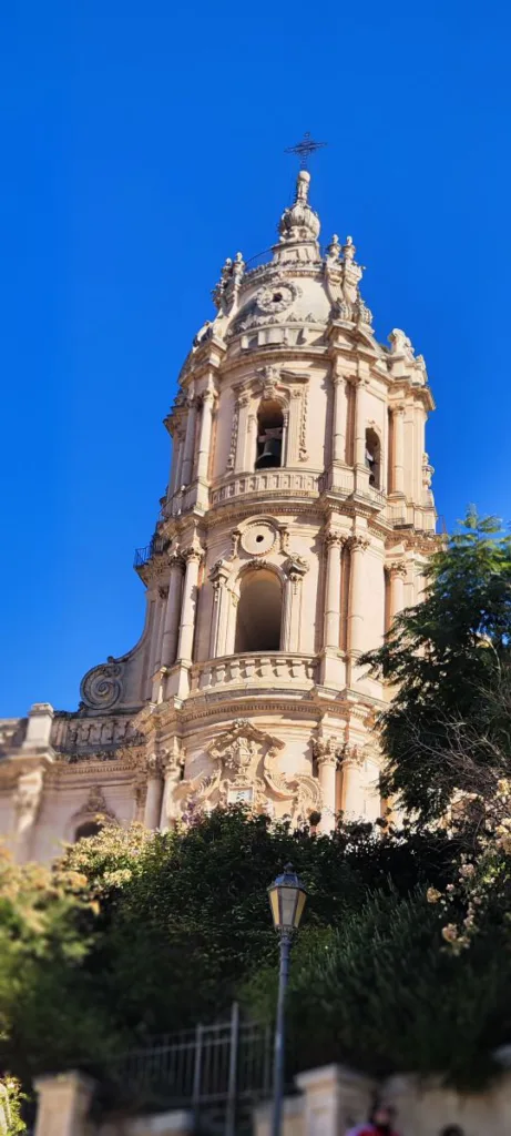 Modica und seine versteckten UNESCO Welterbe Schätze auf Sizilien in Italien Schokolade und die Marina di Modica