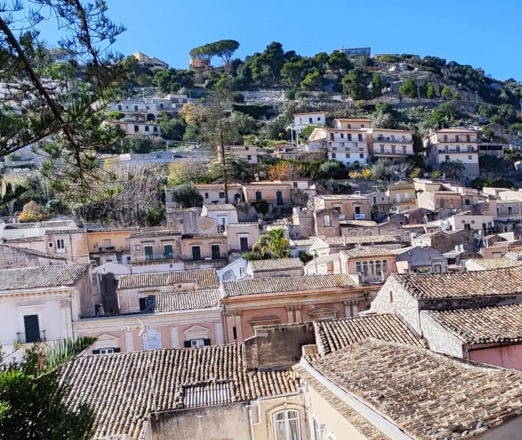 Modica und seine versteckten UNESCO Welterbe Schätze auf Sizilien in Italien Schokolade und die Marina di Modica